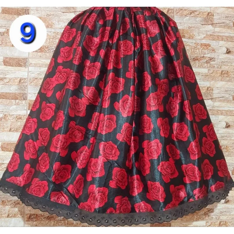 Saia de cetim Pombo gira